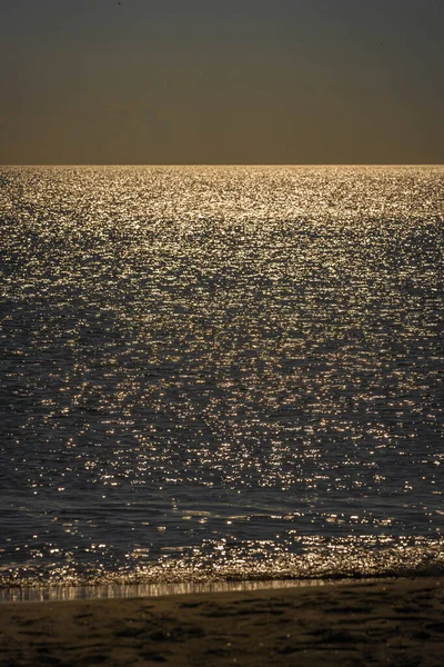 Zeegezicht Met Zonneschijn Het Water Marina San Nicola Lazio Italië — Stockfoto