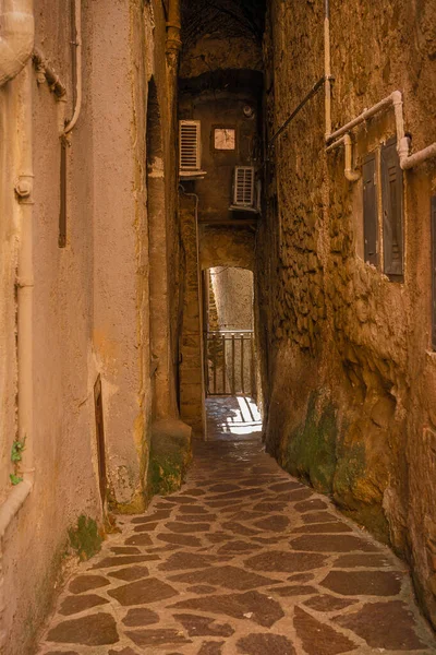Вулиці Середньовічного Міста Сан Грегоріо Сассола Лаціо Італія — стокове фото
