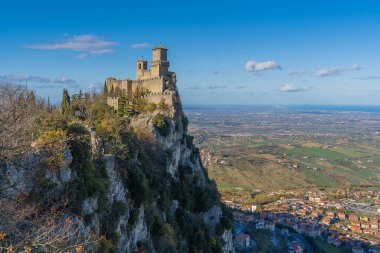 Guaita 'nın resmi ya da San Marino Cumhuriyeti' nin ilk kulesi.