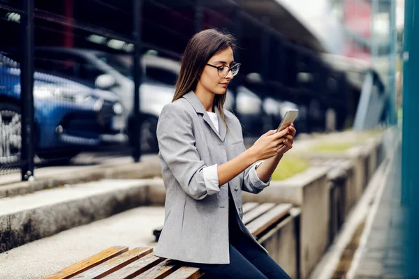 Successful Young Businesswoman Dressed Smart Casual Sitting Outdoors Replying Messages — Stock Photo, Image