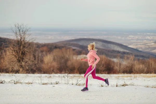 Sportswoman Shape Jogging Nature Snowy Winter Day Healthy Habits Winter — Foto Stock