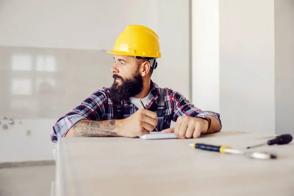 Manitas Haciendo Cálculos Para Materiales Apartamentos Proceso Construcción —  Fotos de Stock