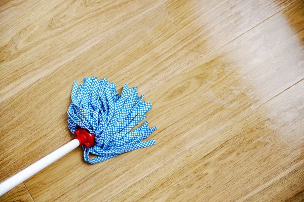 Mop Cleaning Parquet House — Stock Photo, Image