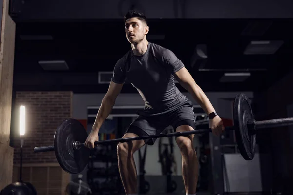 Strong Man Doing Lifting Heavy Weights Gym Exercising His Biceps — ストック写真