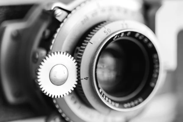 Ασπρόμαυρη Παλιά Φωτογραφική Μηχανή Φακό Κοντινό Πλάνο Μακροεντολή Εξοπλισμός Αντίκας — Φωτογραφία Αρχείου