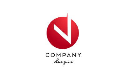Çember dizaynlı kırmızı N alfabesi harfi simgesi. İş ve şirket için yaratıcı şablon