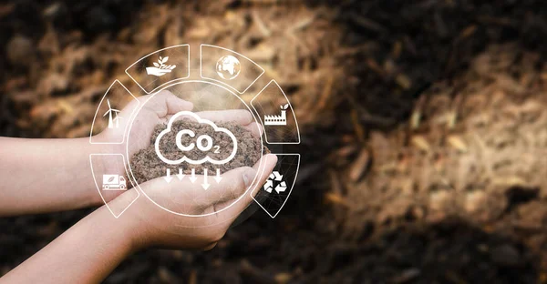 Concetto Emissioni Co2 Nelle Mani Piantare Suolo Ambiente Emissioni Anidride — Foto Stock