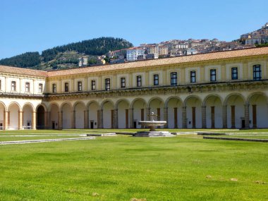 Padula, Salerno, Campania, İtalya - 2 Eylül 2013: Certosa di San Lorenzo di Padula, Padula, Campania, İtalya