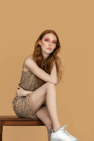 Portrait Young White Woman Long Red Hair Light Makeup Lipstick — Stok fotoğraf