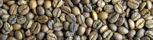Rostade Kaffebönor Närbild Uppfriskande Dryck Kraftverksspecialist Horisontell Bild Banner För — Stockfoto