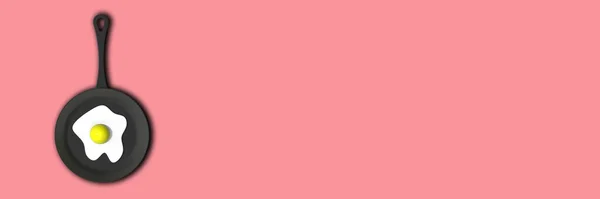 Жареное Яйцо Сковороде Пастельно Фиолетовом Красном Фоне Вид Сверху Горячее — стоковое фото