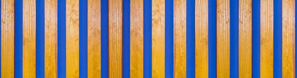 Verticale Houtlijnen Een Blauwe Muur Banner Voor Plaatsing Site — Stockfoto
