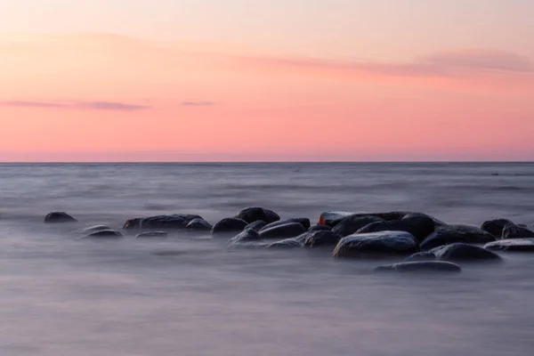 Deniz Kıyısında Taşlar — Stok fotoğraf