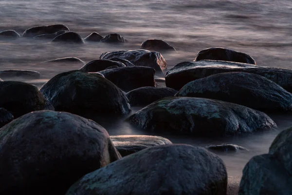 Stenen Aan Kust Van Zee — Stockfoto