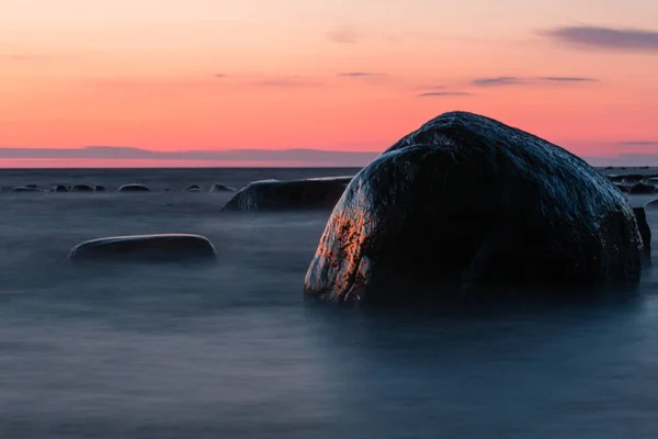 Deniz Kıyısında Taşlar — Stok fotoğraf