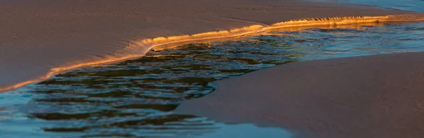 日落时大海的美丽景色 — 图库照片
