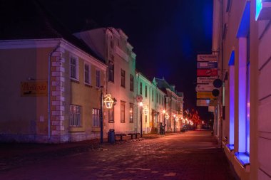 Şehrin gece manzarası