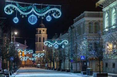 Şehirde noel süsü. 