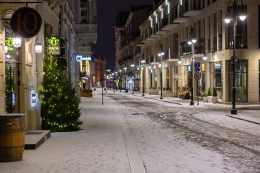 Eski şehirde Noel süsleri