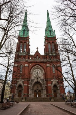 Eski kasabadaki gotik kilise