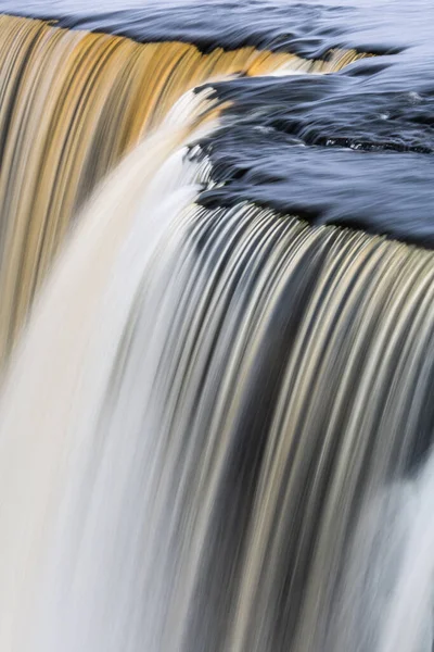 Bela Cachoeira Floresta — Fotografia de Stock