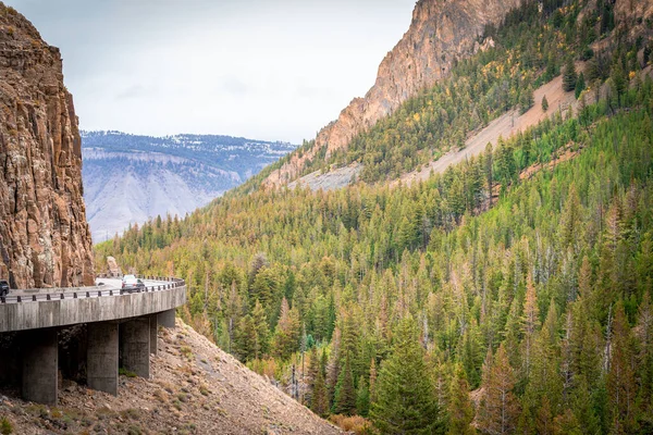 Perjalanan di Taman Nasional Yellowstone di Amerika Serikat — Stok Foto