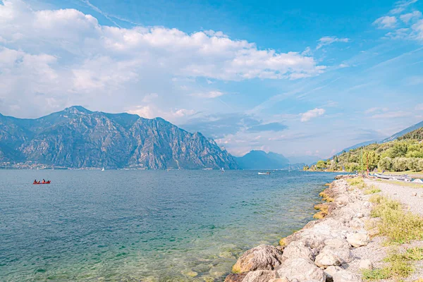 Musim panas di Danau Garda di Italia — Stok Foto