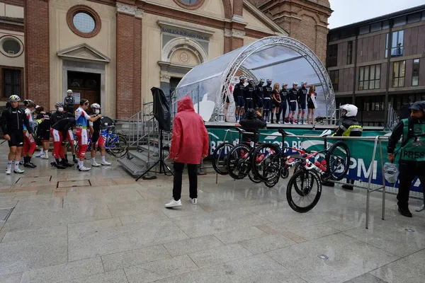 Леньяно Италия Октября 2021 Года Презентация Профессиональных Велокоманд Участвующих Гонке — стоковое фото