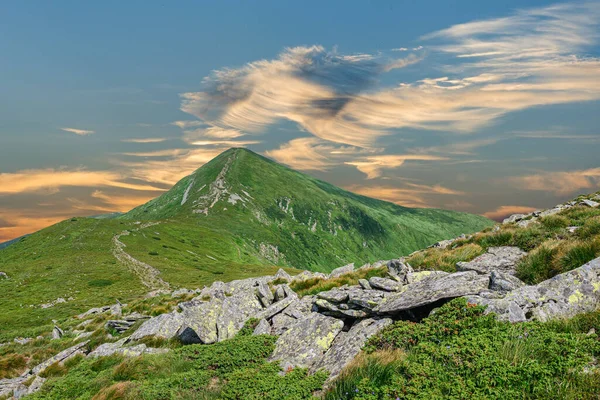 Hoverla Highest Mountain Ukraine Located Carpathian Mountains — Stock Photo, Image