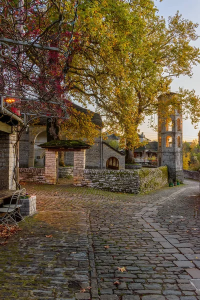 Architettura Tradizionale Una Strada Pietra Durante Stagione Autunnale Nel Pittoresco — Foto Stock