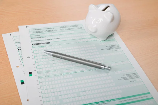 Fertig Zum Start Steuererklärung Mit Stift Und Sparschwein Aus Nächster — Stockfoto
