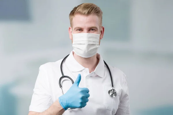 Male Doctor Stethoscope Protected Medical Face Mask Medical Gloves Wears — Stock Photo, Image