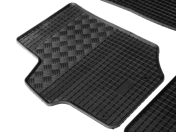 Arabada lastik paspaslar var.