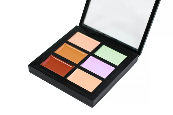 Makyaj için palet kapatıcı.