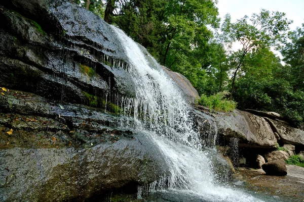 Ukrayna 'nın doğal şelale doğası
