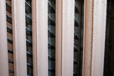 Demir kaloriferler, ısıtma ve enerji tasarrufu.