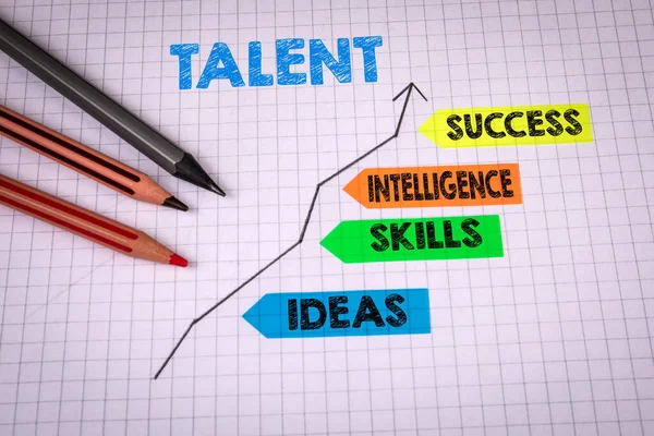 Talentkonzept. Entwicklungskurve im Notizbuch — Stockfoto