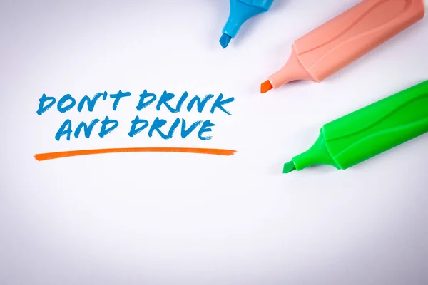 Dont Drink Drive Text Und Markierungen Auf Weißem Hintergrund — Stockfoto