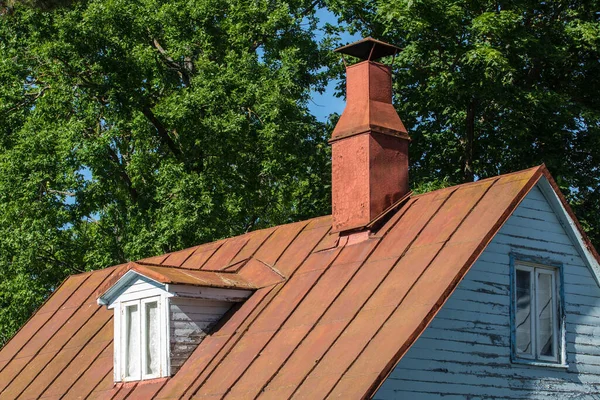 Old Tin Roof Retro Style Roof Window Red Chimney — Stock Photo, Image