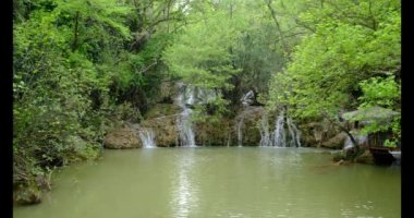  Türkiye 'nin Antalya kentinde şelale