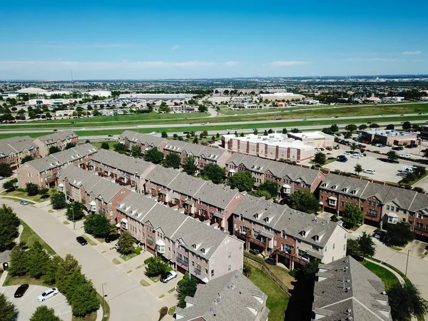 Aerial View Row New Development Three Story Townhomes Attached Garages — Fotografia de Stock