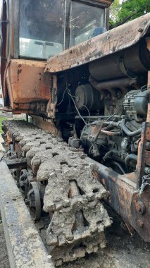 Kazı makinesi, eski kazıcı, makine, eski makine, eski makine, antika kazıcı, makine, eski makine, antika makine, retro makine, iş, traktör, eski traktör, eski traktör, eski traktör raylarda