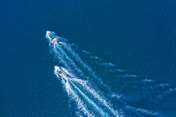 Vacaciones Mar Dos Yates Alta Velocidad Vista Drones Paseos Por — Foto de Stock