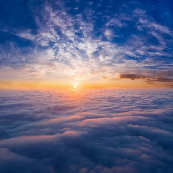 Amanhecer Sobre Nuvens Maravilhosa Paisagem Celestial Calma — Fotografia de Stock