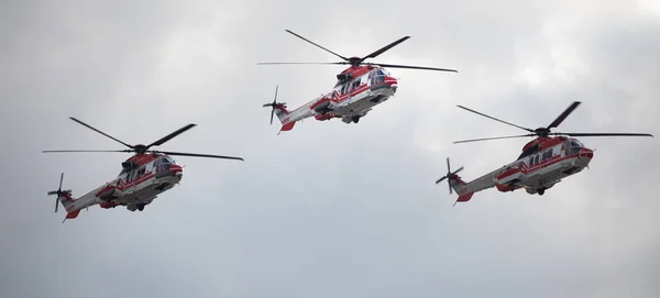 Elicottero Medico Militare Evacuazione Emergenza Dei Feriti Contro Cielo — Foto Stock