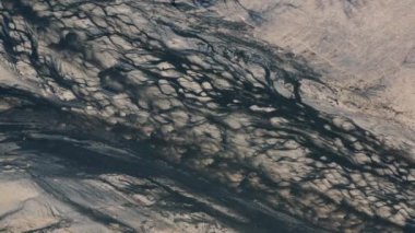 Zararlı toksinleri suya boşaltın. Çevreye zarar verdi. Üst görünüm.