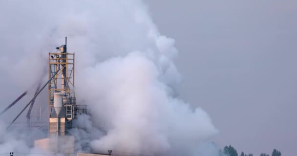 Emisiones de gases de efecto invernadero. Combustión de gas natural. — Vídeo de stock