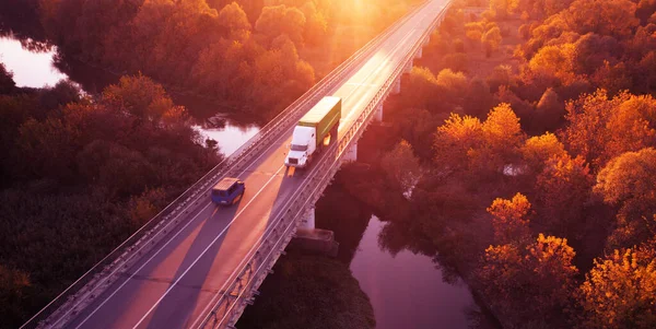 Highway Bridge River Which Cars Move Dawn Autumn Forest Wonderful — Stock Photo, Image