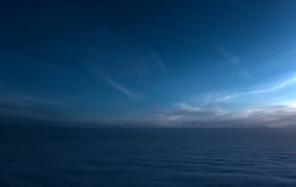 Por Encima Las Nubes Amanecer Atardecer Cielo Despejado Sobre Niebla — Foto de Stock