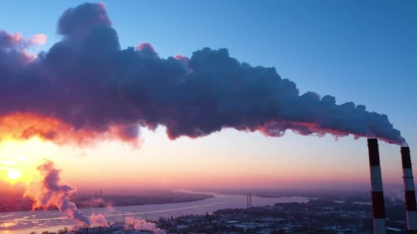 Викиди Парникових Газів Забруднення Заводів Брудне Повітря Над Містом Негативний — стокове відео